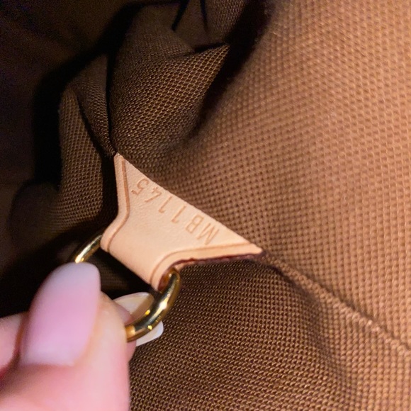 👜 AUTHENTIC LOUIS VUITTON TIVOLI GM 👜 - Picture 10 of 10